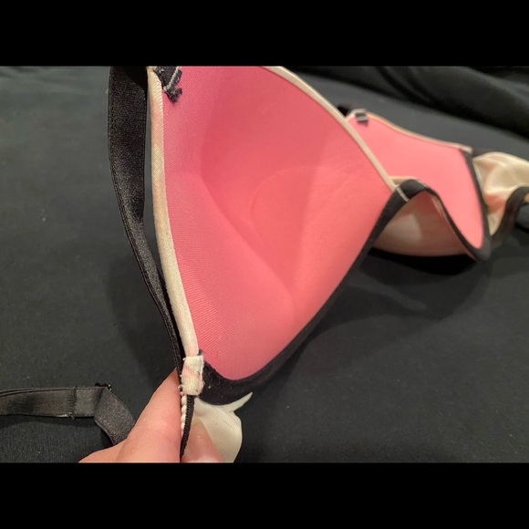 PINK bra - Picture 7 of 7